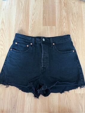 Levi Ribcage Shorts